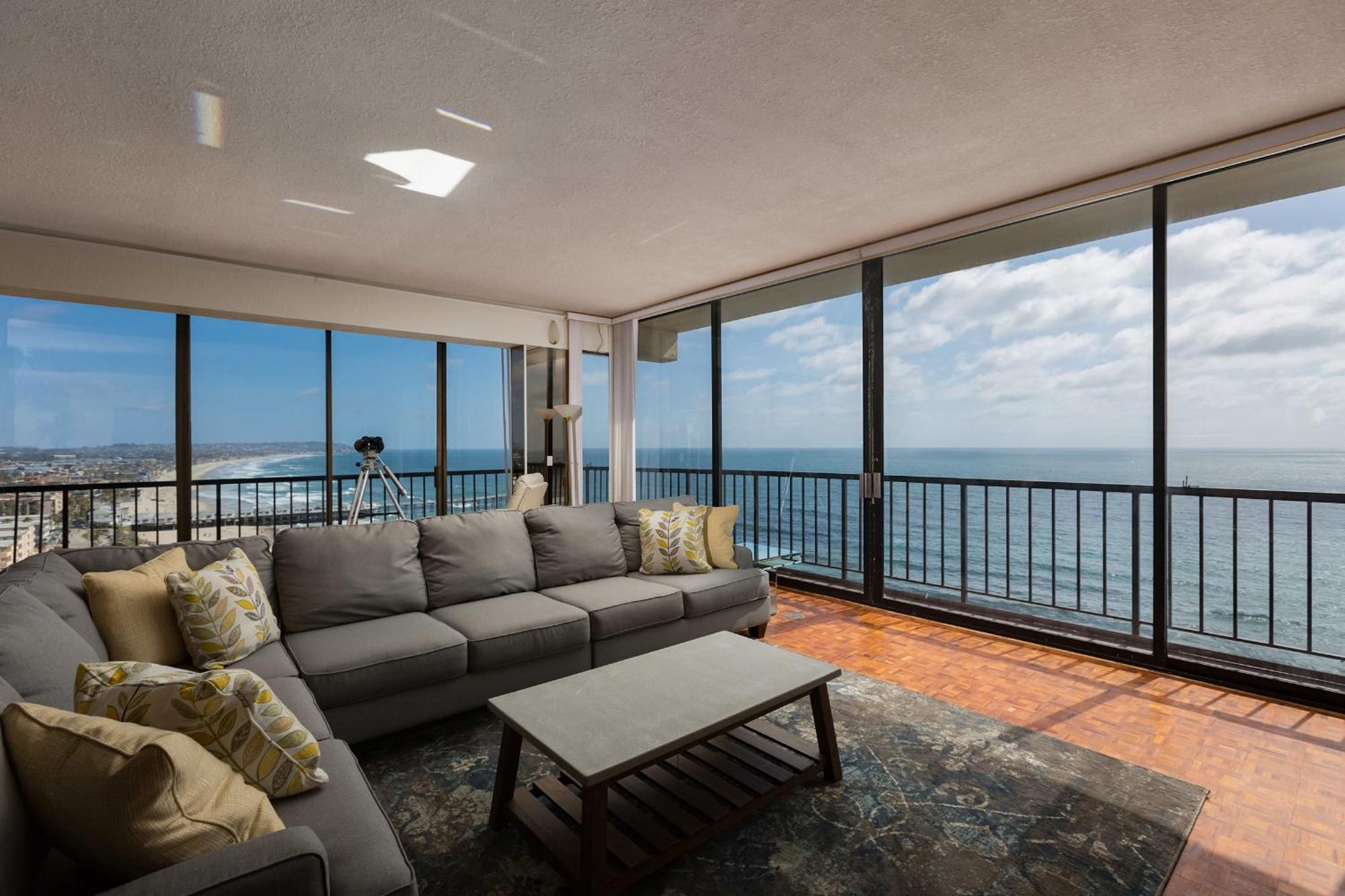 Capri By The Sea By All Seasons Resort Lodging San Diego Exterior photo